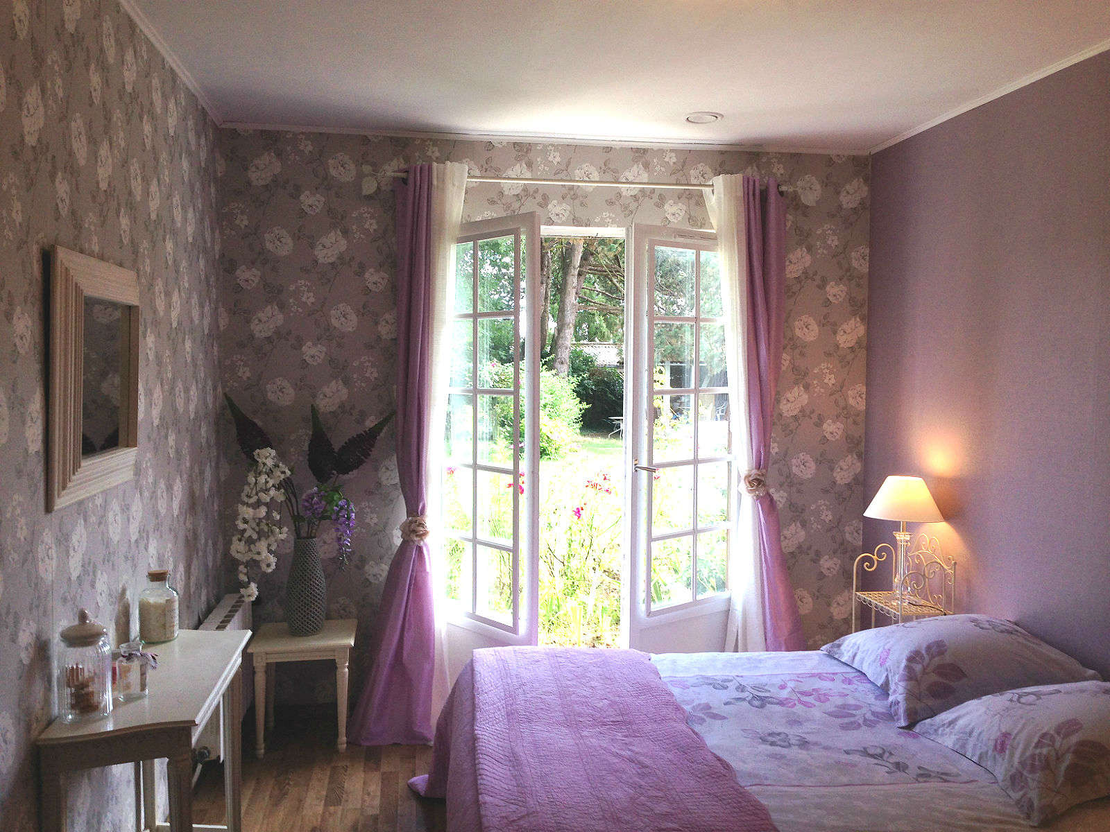 gauguin room in giverny area b&b the pine trees