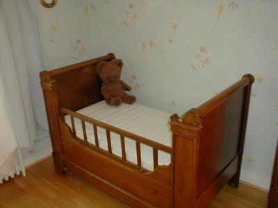 Baby bed in Villa Geraldine Bed and Breakfast